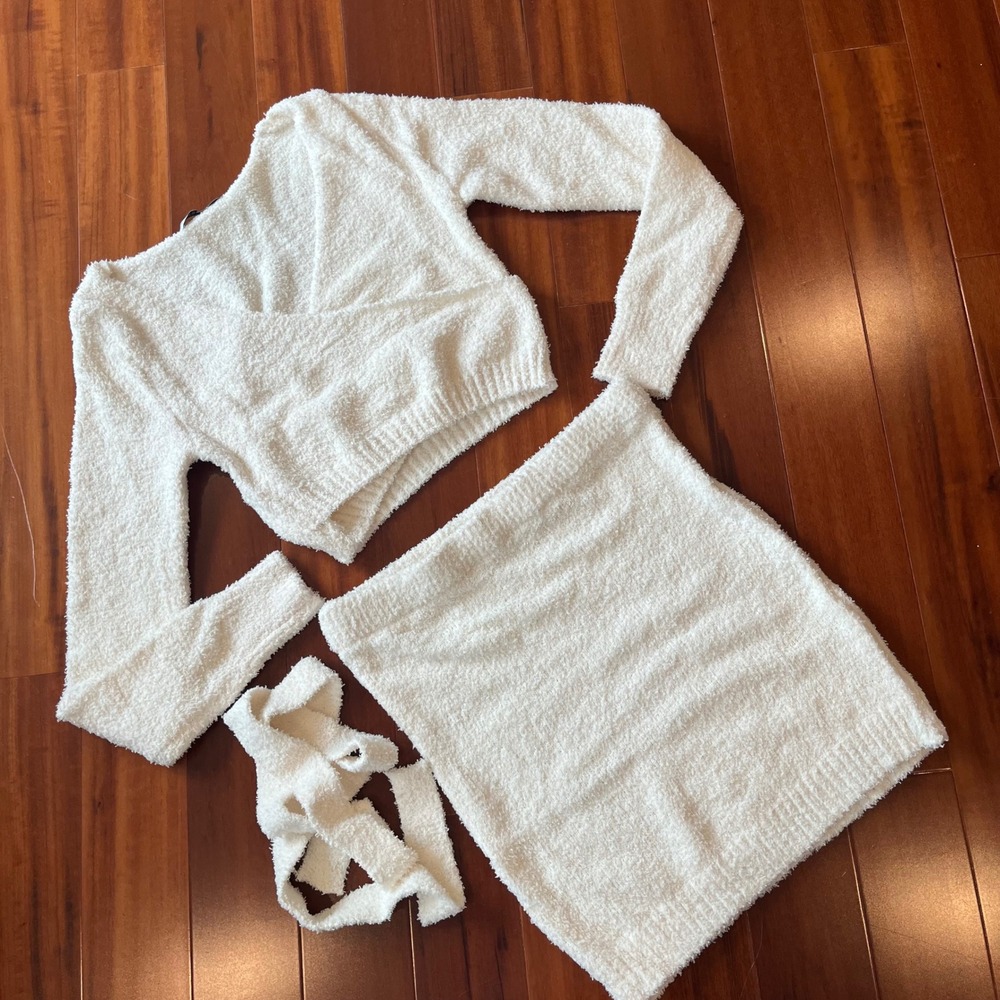Knit Set White Fuzzy Popcorn Sweater Crop Top Mini Skirt Miss Sparkling New XL